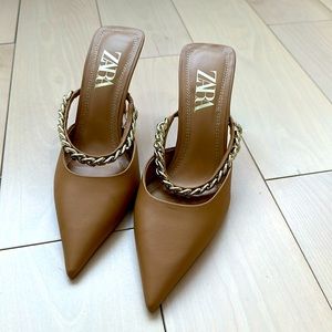 Zara pointed toe heel